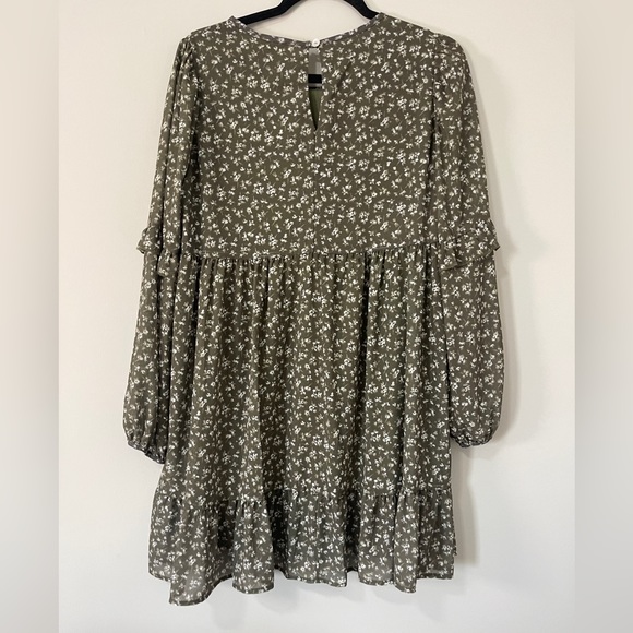 Peach Love Womens Dress Size Medium Green White Floral Ruffle Boho NWT - Picture 3 of 13